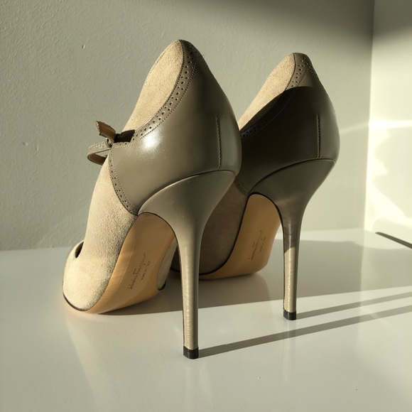 Salvatore Ferragamo beige suede lace heels womens - Picture 4 of 7